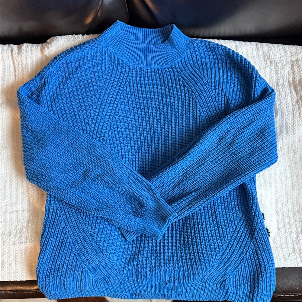 Old Navy Women's Blue Knit Sweater